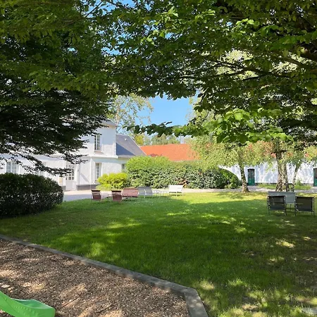 House In A With Swimming Pool Near Le Touquet Paris 펜션 *