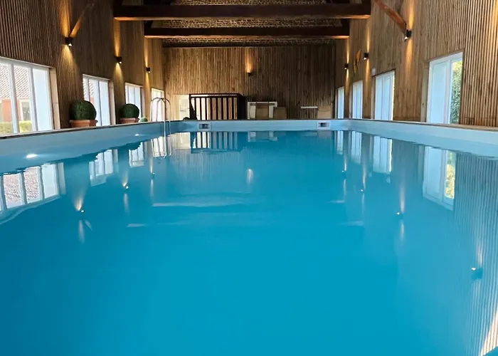 House In A With Swimming Pool Near Le Touquet Paris Holiday home *